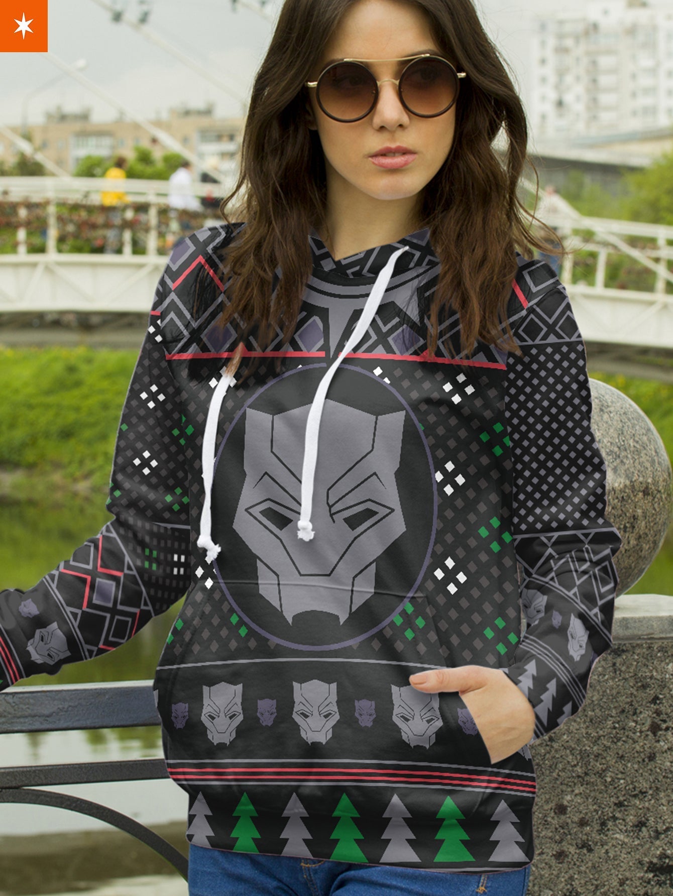 Fandomaniax - A Wakandan Christmas Unisex Pullover Hoodie