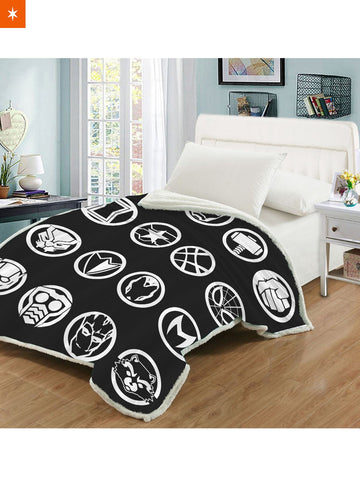 Fandomaniax - Avengers Throw Blanket