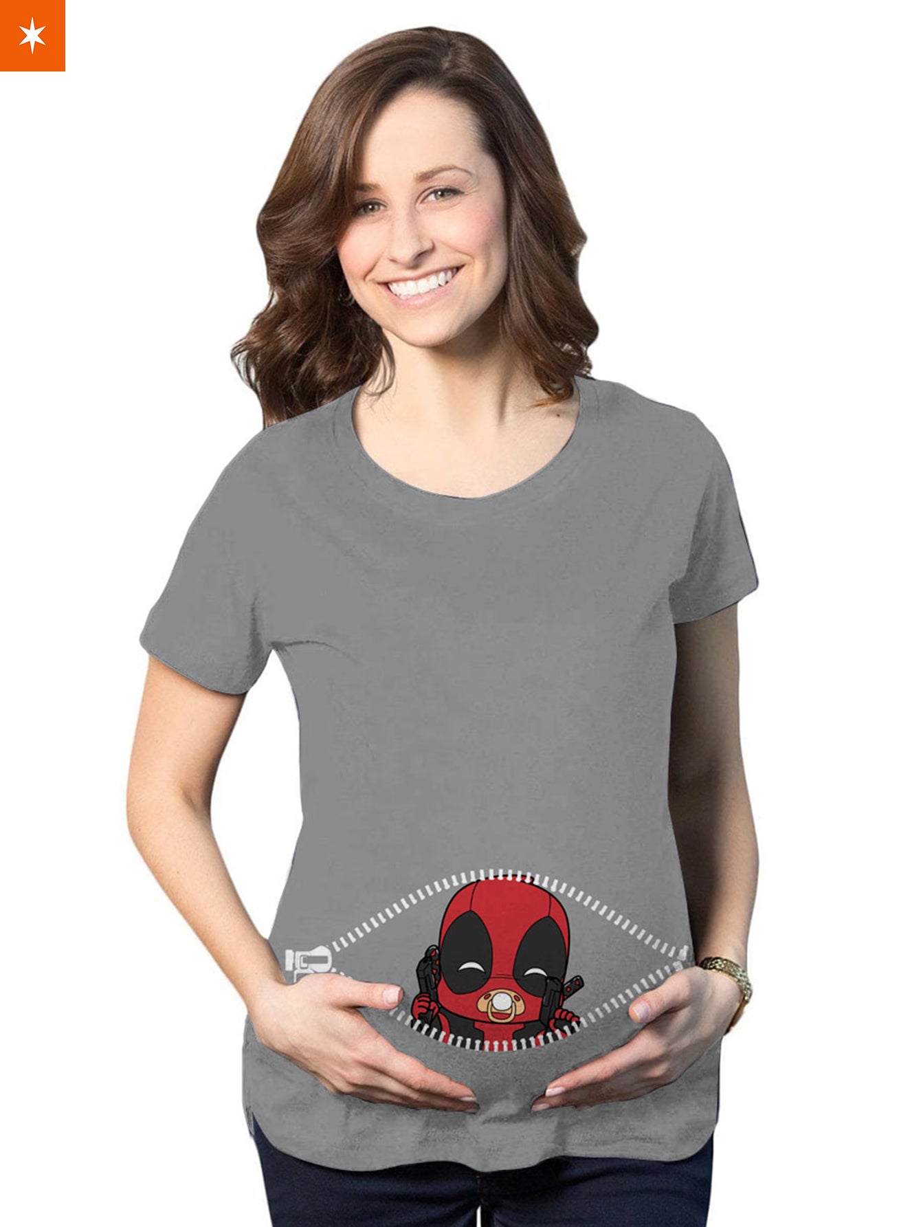 Fandomaniax - Baby Deadpool Peeking Maternity T-Shirt