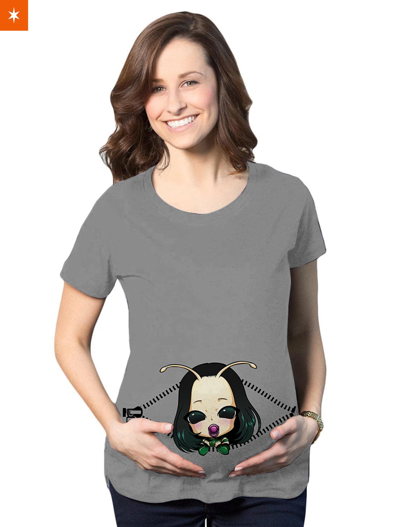 Fandomaniax - Baby Mantis Peeking Maternity T-Shirt