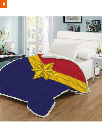 Fandomaniax - Captain Marvel Throw Blanket