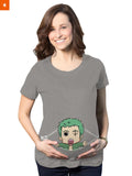 Fandomaniax - Chibi Swordsman Peeking Maternity T-Shirt