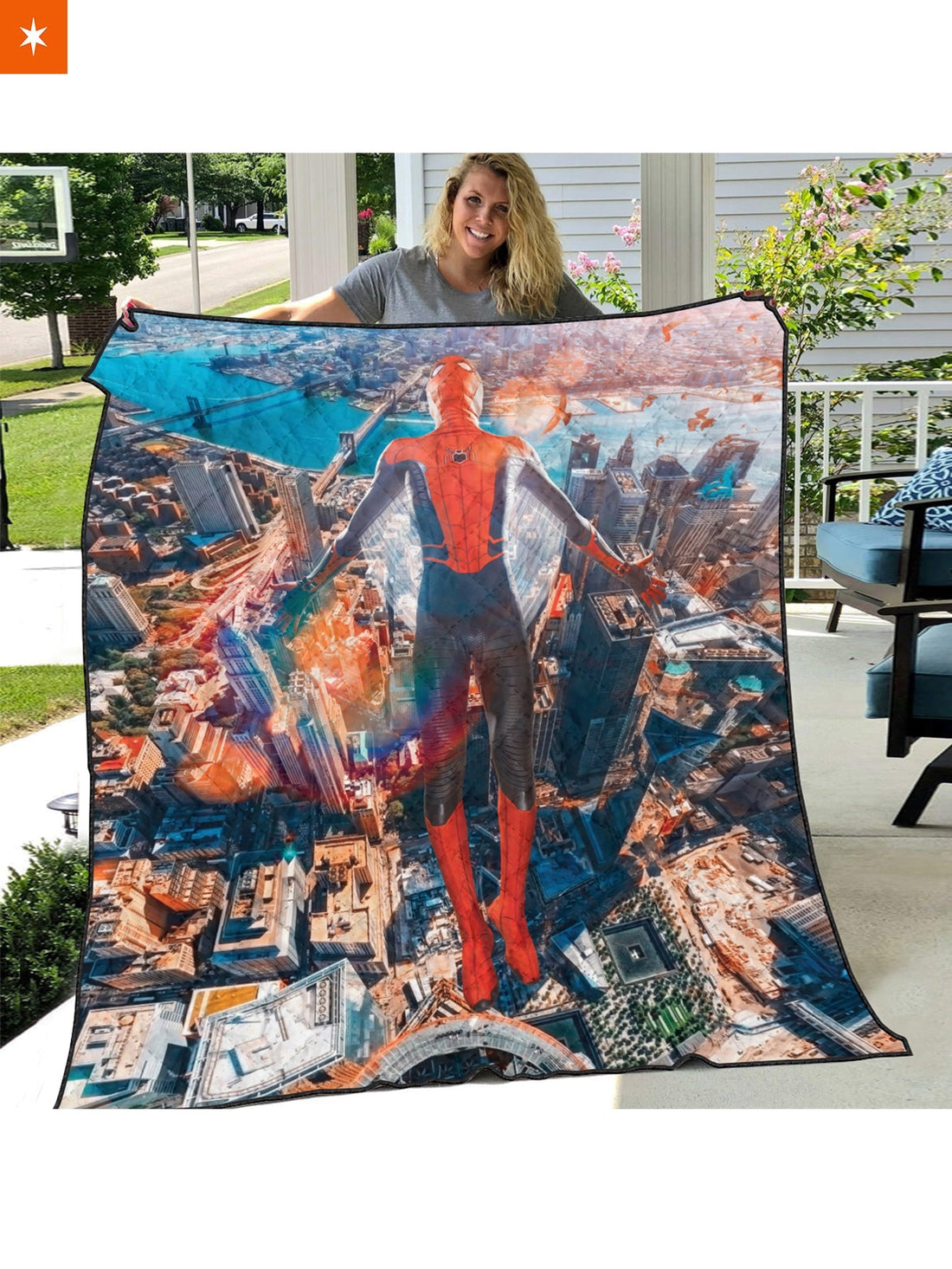 Fandomaniax - Friendly Neighborhood Hero Quilt Blanket