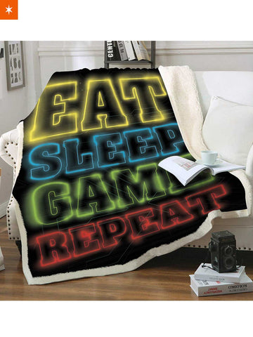 Fandomaniax - Gaming Life Throw Blanket