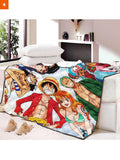 Fandomaniax - Strawhat Crew Quilt Blanket